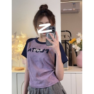Áo thun ngắn tay nhuộm cà vạt Raglan tương phản chữ cái nữ