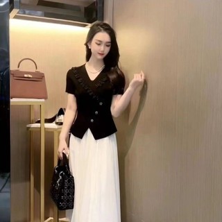 Cổ Chữ V Tay Ngắn Đáy Áo Sơ Mi Nữ Mùa Hè Phong Cách Mới Phong Cách Phương Tây Slim-fit Ôm Hơn Nhìn Khâu Xù Dệt Kim