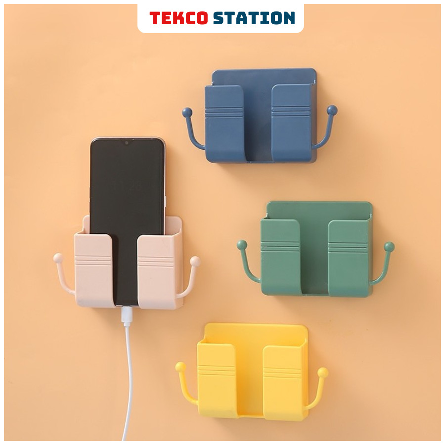 Giá Đỡ Dán Tường Để Sạc Điện Thoại, Remote, Ổ Cắm/ Kệ Đựng Đồ Dán Tường Kèm 2 Móc Treo Đồ