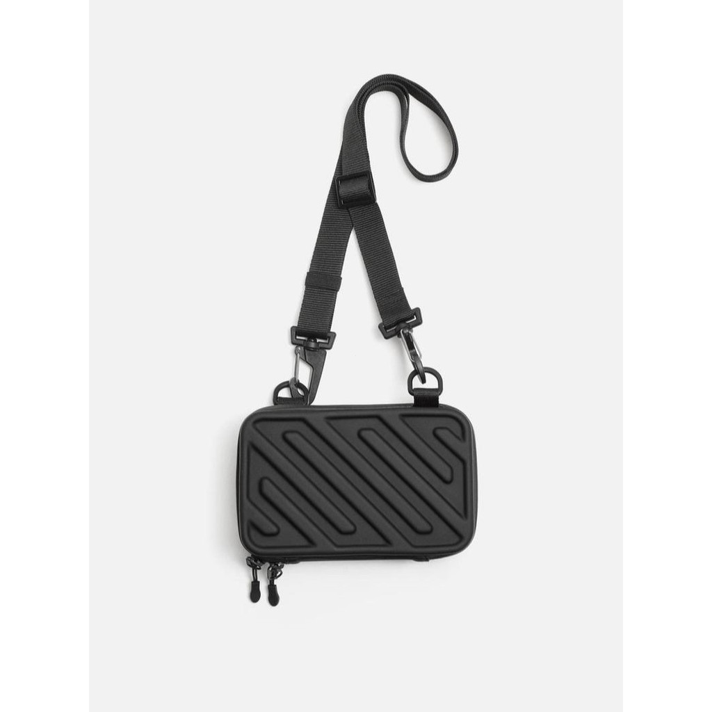 2024z Sản Phẩm Mới ZARA Túi Nam Màu Đen Hộp Cứng Loại Hợp Thời Trang Túi Vuông Nhỏ Thời Trang Phù Hợ