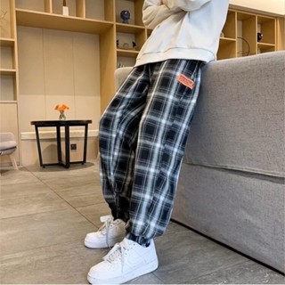  Mùa hè nam mỏng phiên bản Hàn Quốc theo xu hướng Joker dáng rộng thể thao mùa xuân thu quần kẻ sọc thông thường. 