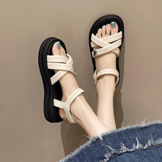 Giày Sandal Nữ Quai Chéo Mềm Mịn Đế Bánh Mì Đính Phụ Kiện Phong Cách Thời Trang ĐI CHƠI