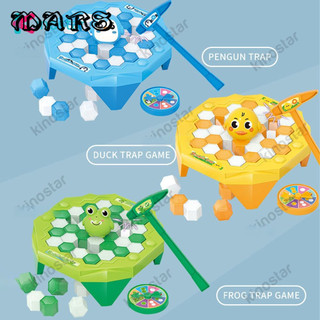 Mars Kinostar cứu chim cánh cụt trong trò chơi trên băng. Bẫy phá băng chim cánh cụt cỡ nhỏ kích hoạt một bữa tiệc gia đình phá băng bảng xếp hình trẻ em khối đánh.
