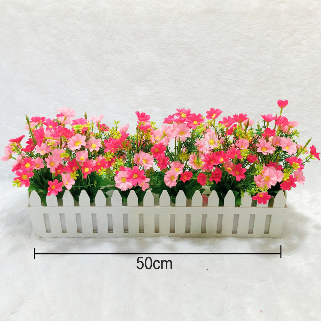 Hàng rào hoa giả, hoa lụa cắm sẵn trang trí nhà cửa, sân vườn... VI009 (chậu nhựa dài 50cm, hoa lụa, cắm sẵn như hình)