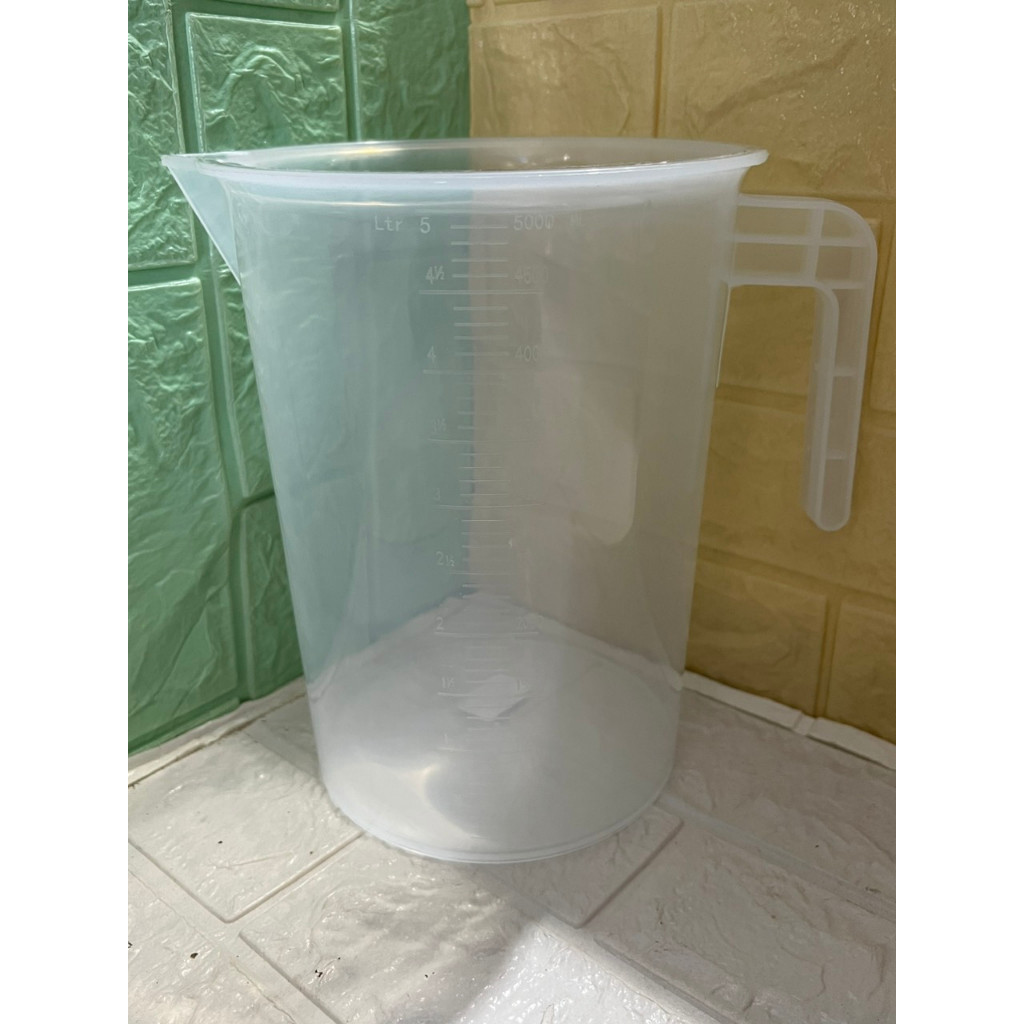 Ca Đong Nhựa 5000ml Có Vạch Chia