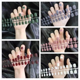 Miếng dán móng tay màu trơn Hiệu ứng mờ ngắn Miếng dán móng tay Móng tay giả 24 chiếc