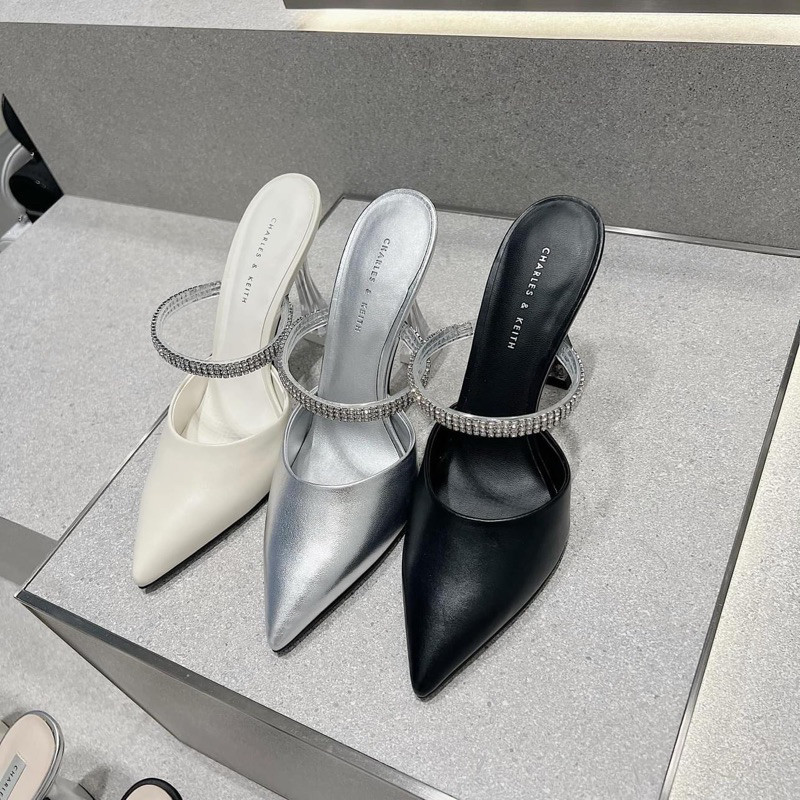 Giày sục Cnk mũi nhọn phối quai đá ngang BU93