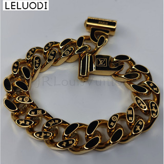 Vòng tay bạc khắc chữ Monogram