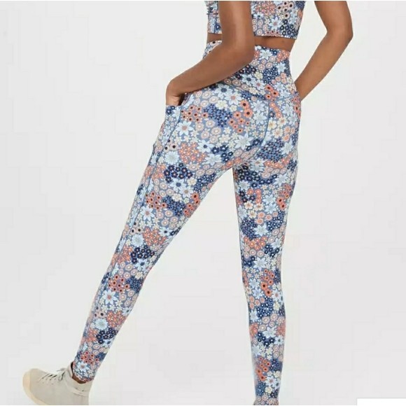 Quần Legging Nữ Offline by Aerie chất liệu mền mịn siêu co giãn thoải mái tập luyện, thoáng khí