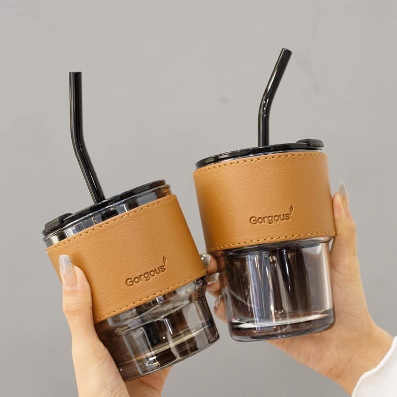 Cốc thủy tinh Gorgous có nắp, ống hút và bao da đi kèm 400ml-Goodtime