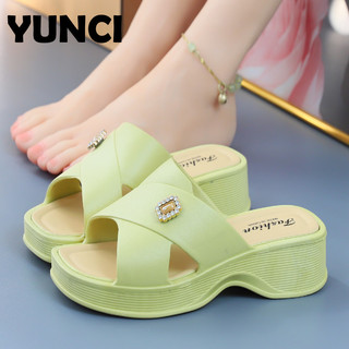 YUNCI  dép cross sục nữ 2024 HOTSALE Giày slip-on Phong cách thể thao Lịch sự Sang trọng Chất lượng cao Độc lạ FYT2440UFX 17Z240423