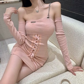 Váy một vai thời trang mùa xuân kiểu Pháp