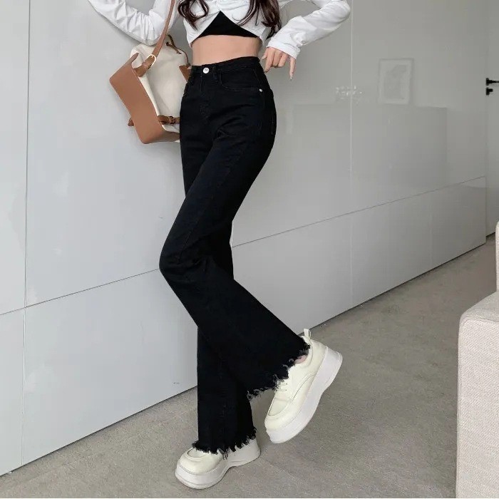 Quần Jean Ống Loe Nữ Cạp Cao Tôn Dáng Ôm Eo, Quần Bò Nữ Ống Loe Trơn May Gấu Chất Vải Co Giãn Nhẹ | BigBuy360 - bigbuy360.vn