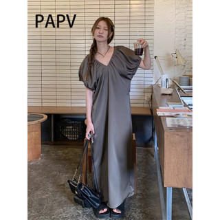 Váy ngắn tay hở lưng Papv Satin 2457