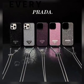 Ốp Logo Kim Loại Kim Cương Sang Trọng Cho iPhone 15 14 13 Pro Max Thời Trang Có Thể Điều Chỉnh Dây Xích Kim Loại Hình Bao Phủ Toàn Bộ Lỗ Gương Lớn Thiết Kế Lỗ Chống Rơi