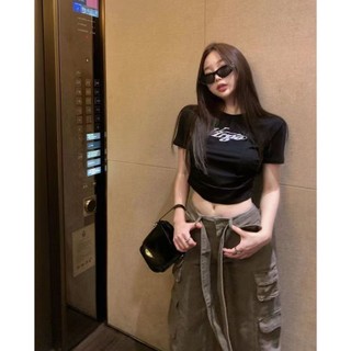 Yuewen Ngắn Top Cao Cấp Crop Rốn Slim-fit Áo Thun Nữ Tay Ngắn Màu Đen