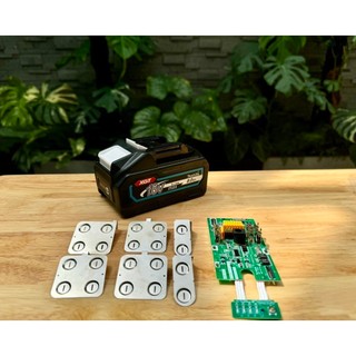 Vỏ mạch makita 5s-2p 18v 8ah cell 21700 mạch nhận 3 đường sạc zin, adapter và sạc gài. có led báo pin. ll