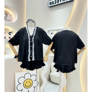 PIJAMA ĐÙI BASIC CỔ REN- KÈM CỘT TÓC