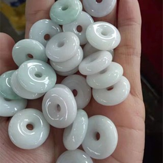 Đồng điếu thiên nhiên phỉ Jadeite tự nhiên / Hàng hóa / Hạt sáp / Mặt dây chuyền ngọc bích trẻ em / Phụ kiện / Khóa an toàn / Quà tặng