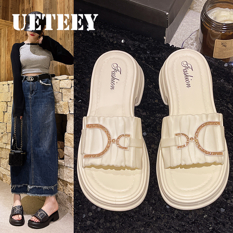 UETEEY  dép sandal nữ dép bánh mì nữ dép bánh mì Chống Trượt Cá tính Lịch lãm Đường may tỉ mỉ Đa dạng Linh hoạt Tinh tế FDL2450HLC 19Z240511