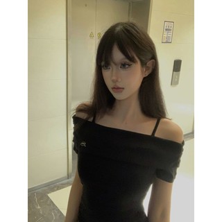 Áo thun ngắn tay phong cách ngọt ngào và cay dành cho nữ Mùa hè Phong cách Hàn Quốc mới Slim Fit Giảm béo Hot Girl Áo thun lệch vai High Sense