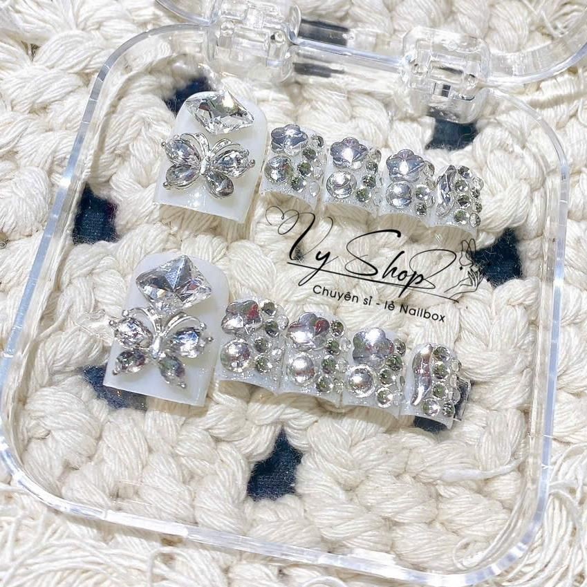 Nail Chân Móng Up Thiết Kế Xinh Xắn Đính Đá Mã 5.5.1