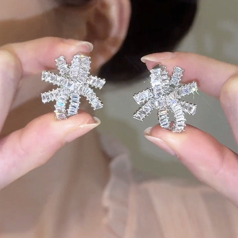 Chất Lượng Cao Sang Trọng Tinh Tế Nơ Zircon Bạc 925 Kim Sang Trọng Bông Tai Sang Trọng