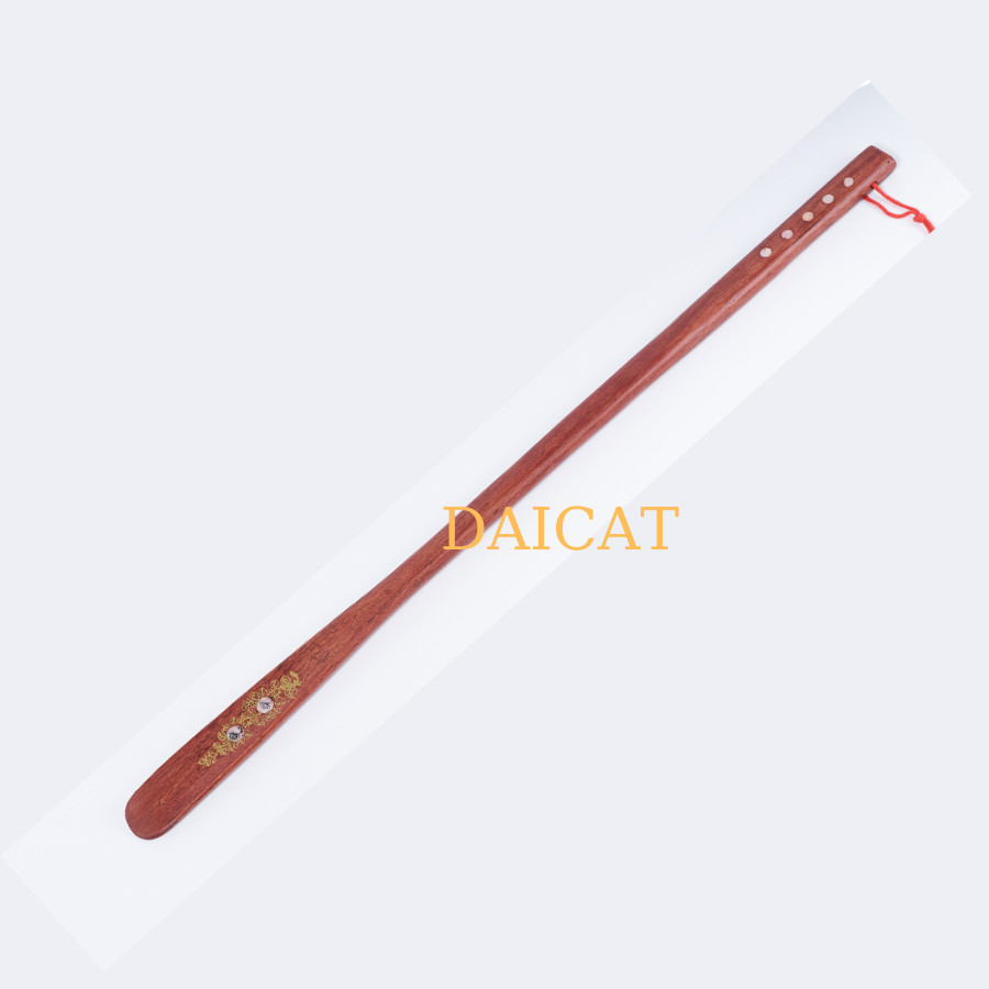 Mua cây xỏ giầy bằng gỗ
