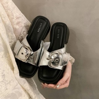 Giày sandal nâng cao vừa vặn phiên bản Hàn Quốc