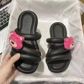 Giày xỏ ngón đi biển nữ gấu dâu mặc ngoài bãi biển