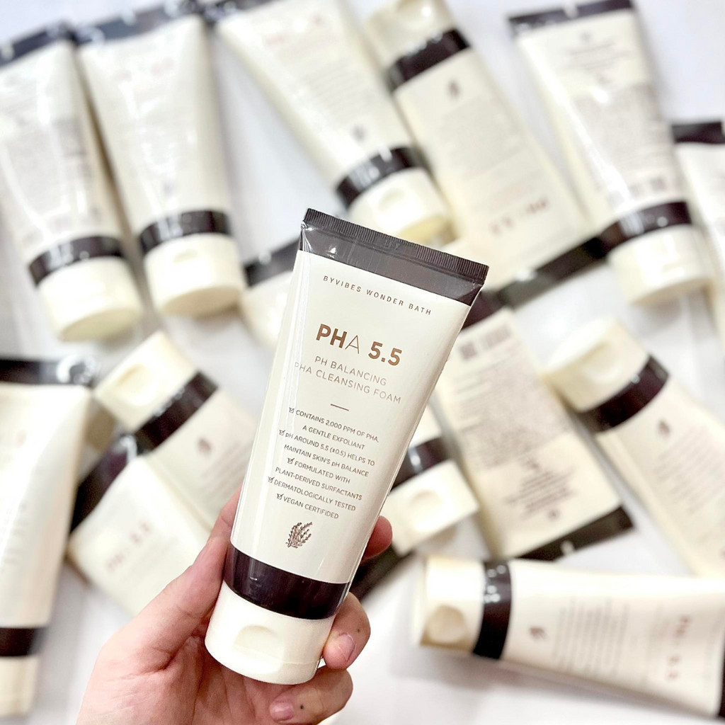 Sữa Rửa Mặt Byvibes Wonder Bath PHA 5.5 130ml