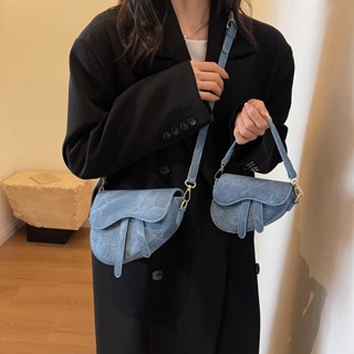 2024 Phong Cách Mới Màu Denim Kiss One Vai Messenger Yên Túi