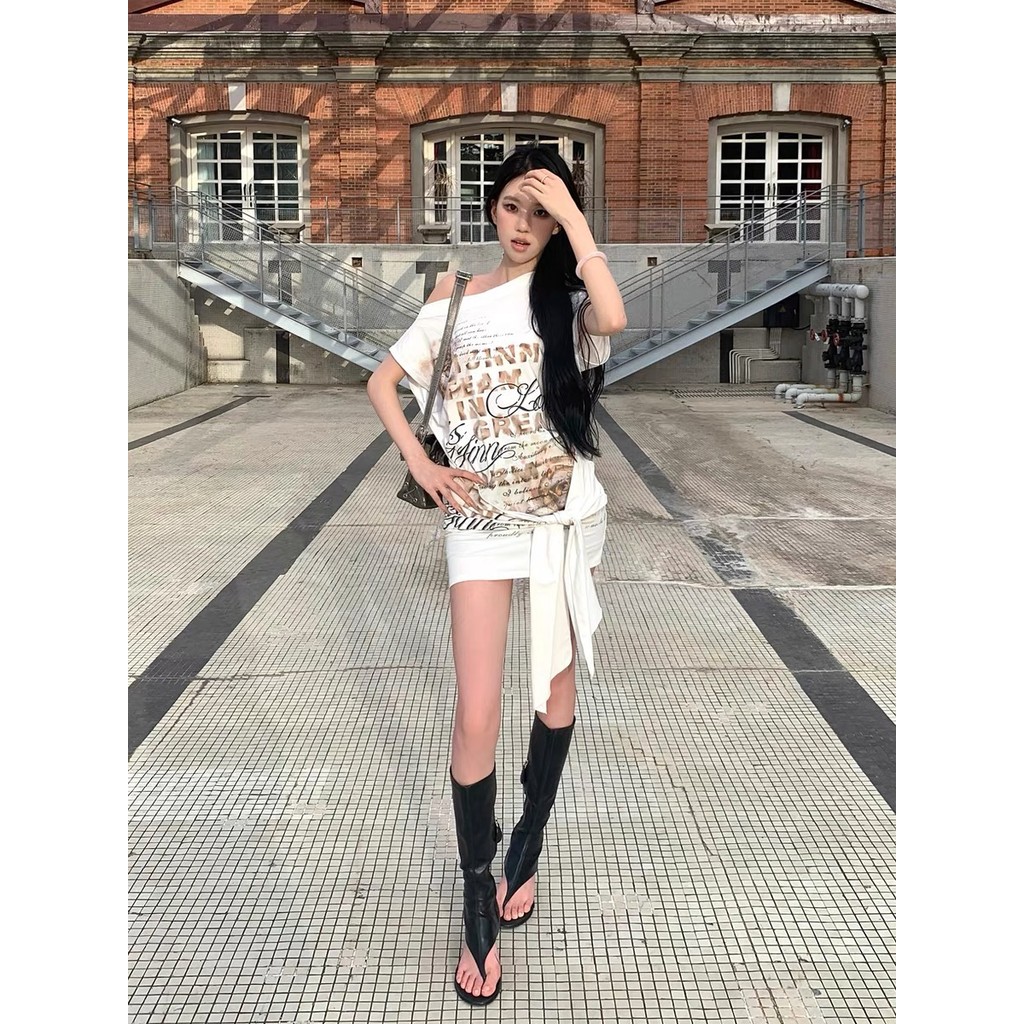 Đầm dây buộc họa tiết flash của 1JINN Studio - Phong cách mùa hè