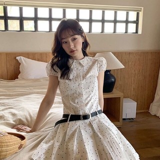 Váy Liền Xếp Ly Tay Ngắn chít eo tay bồng chấm bi kiểu Pháp Váy Ngắn Chữ a khí chất Cổ Bẻ mẫu mới 2024 mùa hè cho nữ