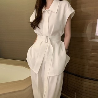 Bộ đồ của phụ nữ Bộ đồ của phụ nữ Bộ đồ giản dị Bộ đồ thời trang Bộ đồ thời trang của phụ nữ