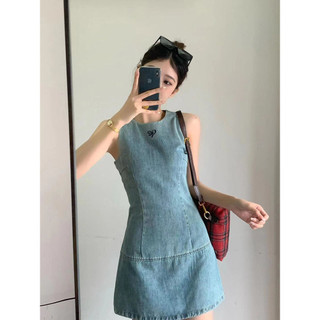 Váy Liền Thêu Denim Cổ Điển Kiểu Pháp Váy Bò Ôm Hông Eo Khí Chất Thiết Kế Mẫu Mới Mùa Hè Cho Nữ
