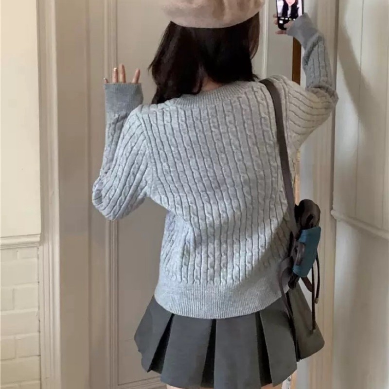 Áo len dệt kim tay dài thêu ngựa phong cách Hàn Quốc, họa tiết xoắn dây - cổ tròn màu trơn mềm mại | BigBuy360 - bigbuy360.vn