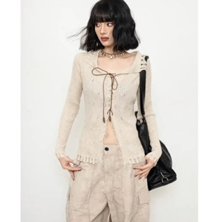 Suxi Mỹ Phong Cách Retro Dài Tay Dệt Kim Áo Crop Top Ren Rỗng Áo Len 241003