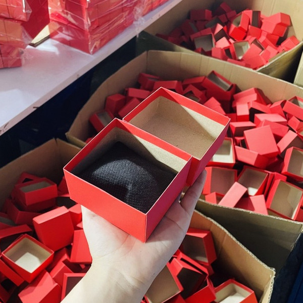 (GIÁ SỈ) hộp đồng hồ loại đẹp - Hộp đồng hồ giấy giá rẻ (màu ngẫu nhiên)