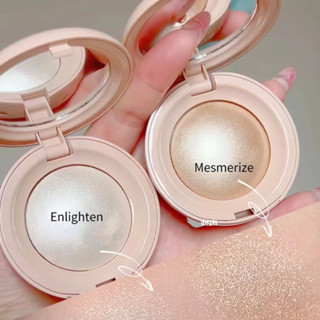  Đĩa chỉnh sửa độ bóng cao Rare Beauty Độ bóng cao 高 ✷ ❈ ❈ ❈ 高 ♧ Làm sáng da mặt Shadow Nasal Shadow Novice Natural Powder Glitter Brightens Skin Color Face Highlight 