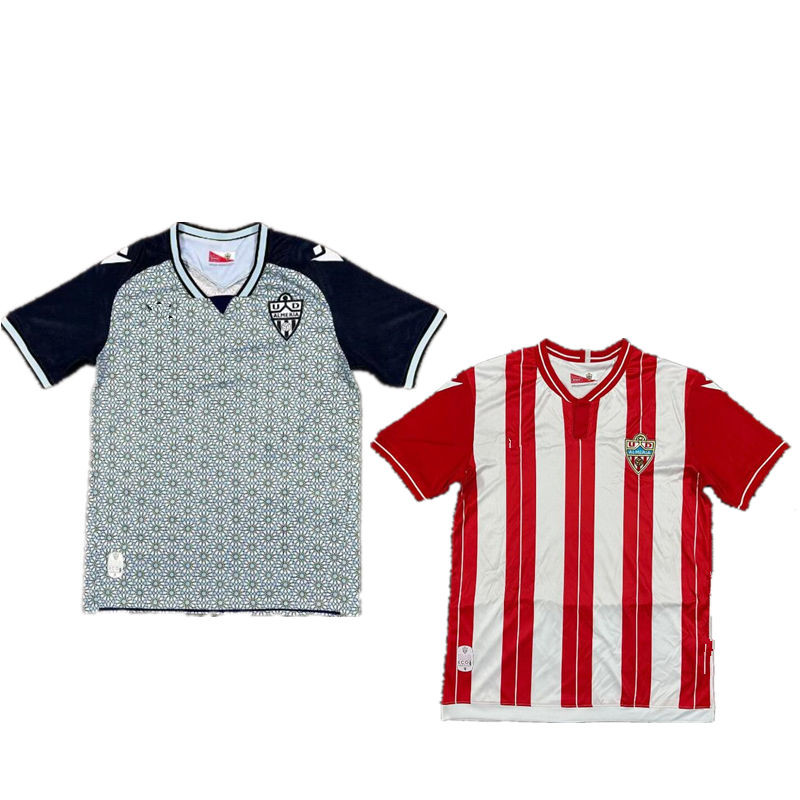 Số người hâm mộ thứ 3 của Almeria New Home Away