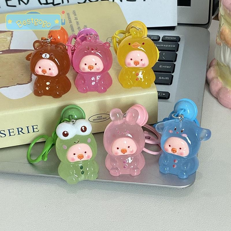 Bestgogo 》 Dạ Quang Hình Chú Heo Dễ Thương Móc Khóa Phát Sáng Trong Bóng Tối Acrylic Động Vật Sanrio Cross-dressing Pig Móc Chìa Khóa Xe Ô Tô Túi Trang Trí Mới