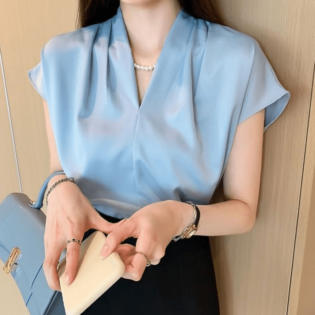 Áo sơ mi nữ công sở Mely Fashion cộc tay hến cổ V dáng rộng chất lụa ngọc trai cao cấp mềm mát phong cách Hàn Quốc ASM36 | BigBuy360 - bigbuy360.vn