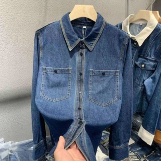 Phiên Bản Hàn Quốc Phong Cách Hồng Kông Drapey Áo Sơ Mi Denim Nữ Tay Dài Mùa Xuân 2024 Phong Cách Mới Lớp Bên Trong Áo Khoác Retro Hàng Đầu Hợp Thời Trang