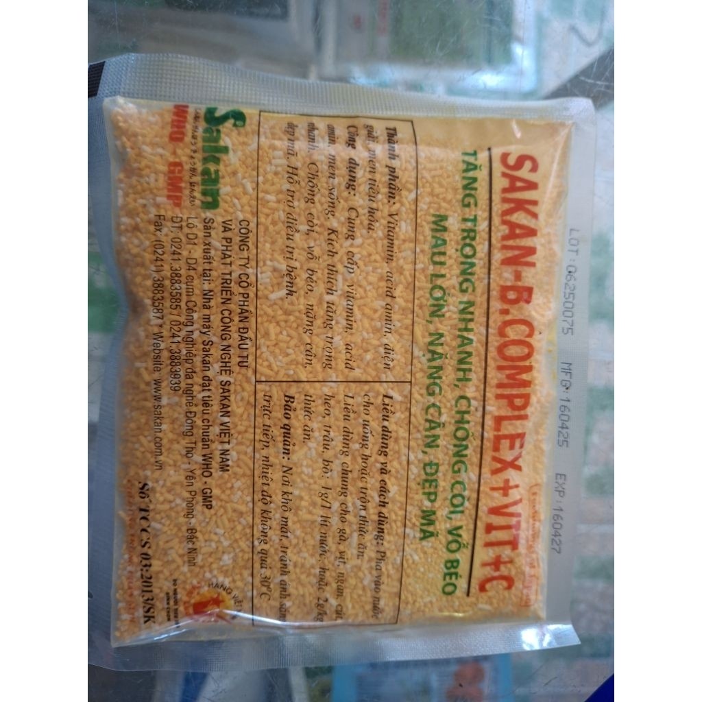 B Complex sakan 100g giúp vật nuôi nhanh lớn