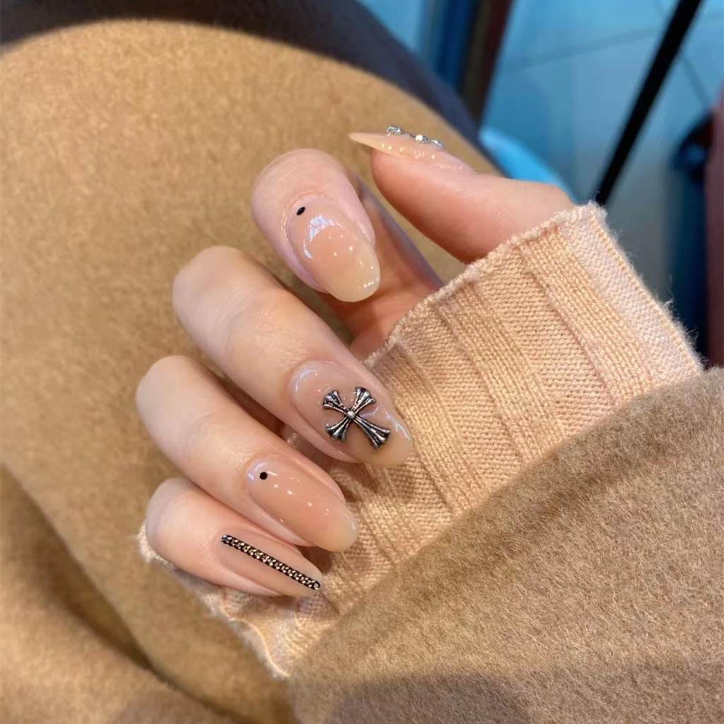 -Kroos Heart Chain Wearing Nail Patch Sản phẩm hoàn thiện Móng tay giả dài vừa phải-Kroos Heart Chai