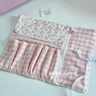 [Sẵn sàng] Phong cách Hàn Quốc ins Bàn chải trang điểm hoa nhỏ Túi đựng bàn chải Con lăn Loại mù Hộp đựng bút chì Du lịch di động Chống bụi Nhỏ