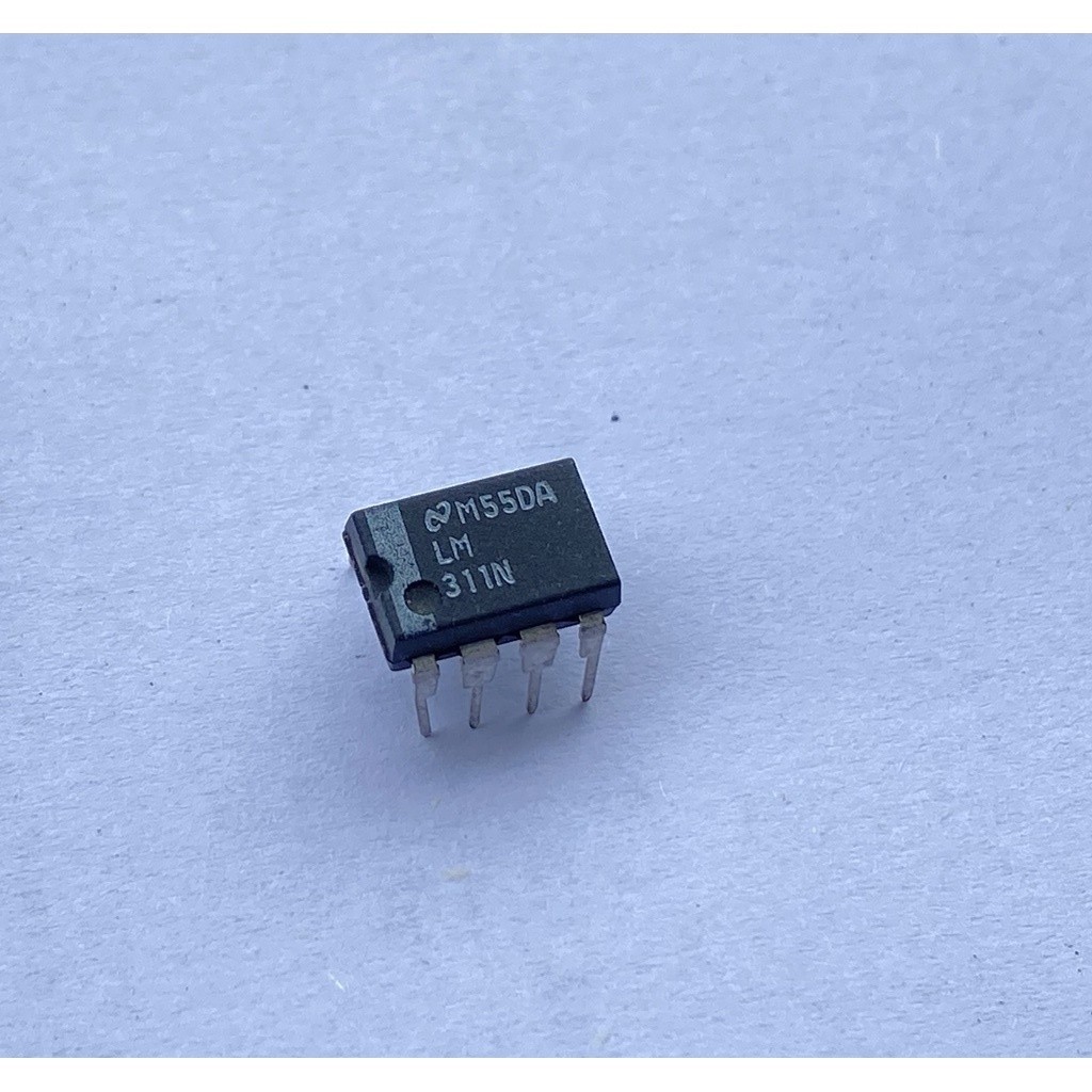 1 CON IC LM311N