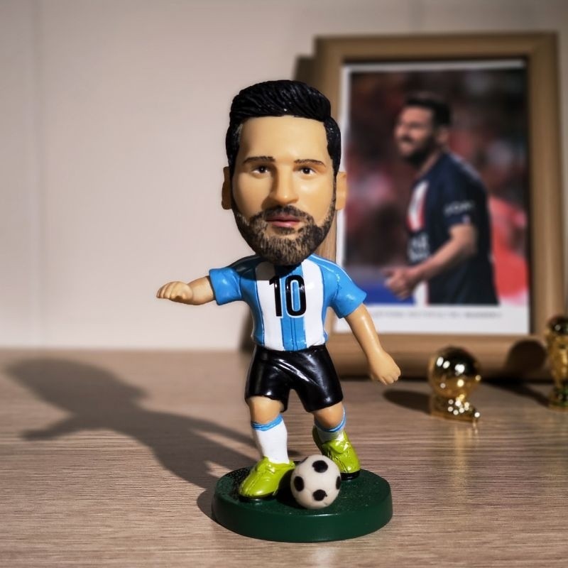 Tượng Messi Ronaldo, búp bê bóng đá, mô hình Neymar Mbappe, quà sinh nhật cho người hâm mộ