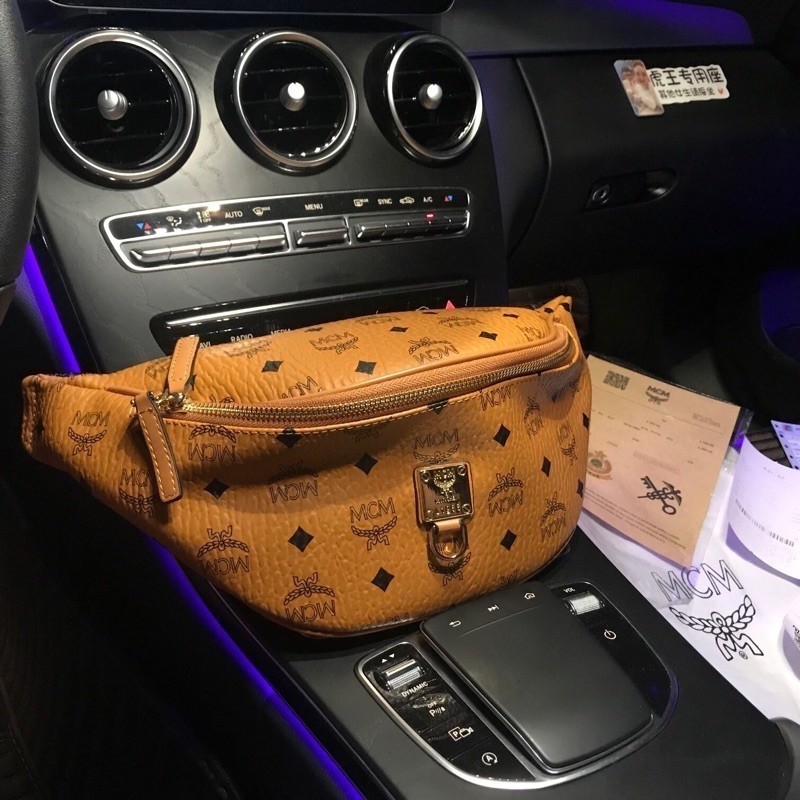 [Túi sang trọng] MCM _ Vietos Monogram tráng & Logo kim loại Unisex Cặp đôi da Túi đeo chéo 2 màu + 